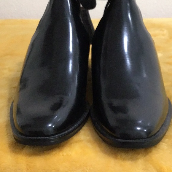 ๐ ZARA Classy Black Patent Leather Metallic Detail Sock Boots - Picture 7 of 9